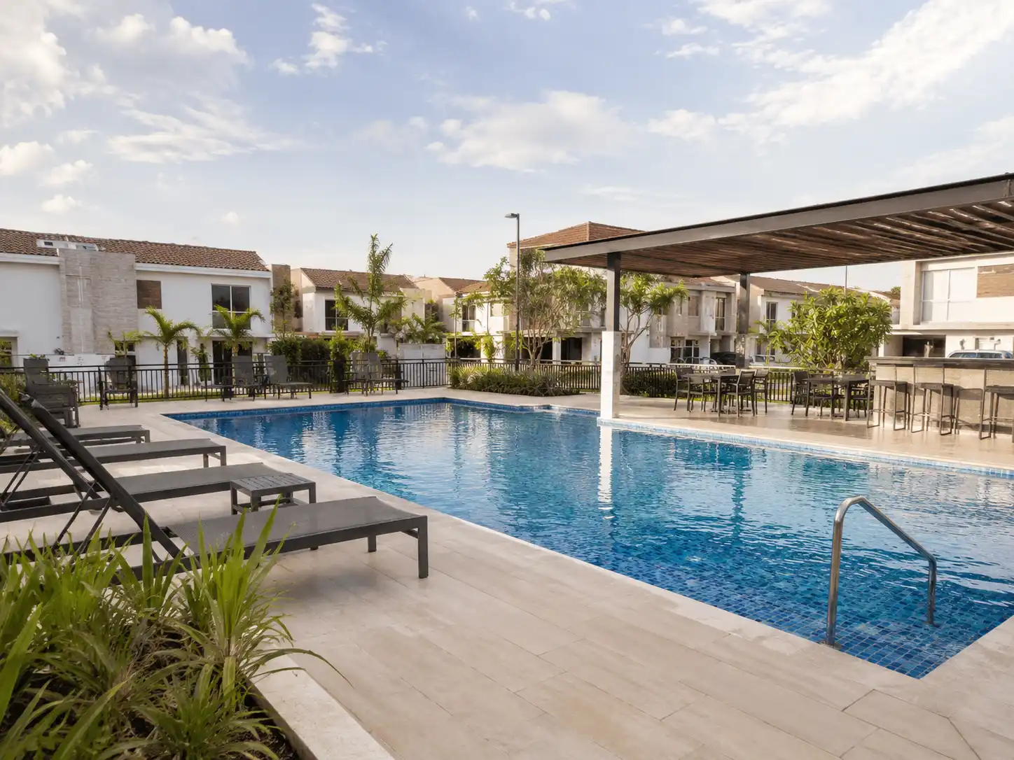 Piscinas para urbanizaciones, condominios y &aacute;reas comunales